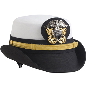 Casquette <span class=keywords><strong>d</strong></span>'uniforme <span class=keywords><strong>d</strong></span>'<span class=keywords><strong>officier</strong></span> <span class=keywords><strong>de</strong></span> <span class=keywords><strong>marine</strong></span> blanche personnalisée <span class=keywords><strong>de</strong></span> haute qualité pour femme avec broderie métallique et protection solaire – Vente en gros - Product Image 1