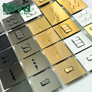 Anh tiêu chuẩn tường chuyển đổi thiết bị chuyển mạch 4 gang <span class=keywords><strong>2</strong></span> cách thép không gỉ Bảng điều chỉnh ánh sáng Outlet Đen điện đèn ổ cắm - Product Image 3