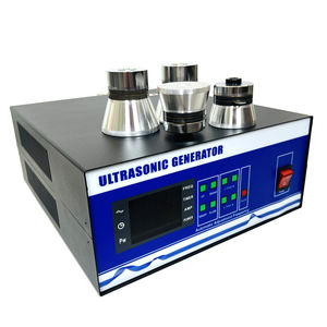 Générateur ultrasonique 40KHz 3000W Alimentation pour machine de nettoyage de culasse de moteur automobile - Product Image 3