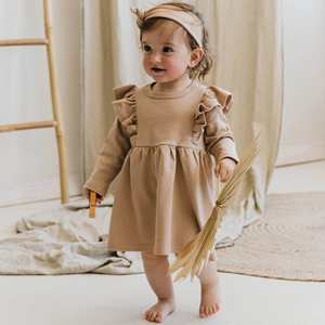 Nuovo arrivo di tendenza vestito da principessa in maglia di cotone da bambina con volant girocollo manica lunga - Product Image 6