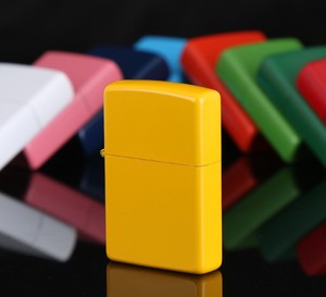 De Metal de calidad de aceite de Flint encendedor amarillo - Product Image 1