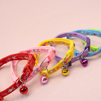 Collier pour animaux de compagnie en nylon à motif de dessin animé mignon, avec clochette douce, boucle de sécurité réglable, sangle de cou pour chaton et chiot, accessoires OEM