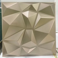 Panneaux muraux en PVC 3D géométriques blancs mats diamantés, imperméables, antistatiques, design moderne facile pour la décoration intérieure des hôtels et des foyers