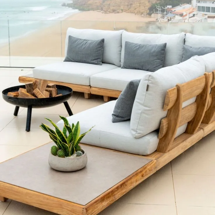 Furnitur tahan air Modern dengan bantal, Sofa luar ruangan motif kayu jati untuk ruang tamu balkon taman teras Hotel