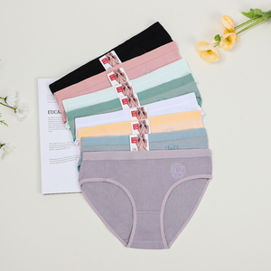 UOKIN calidad sin cintura banda de goma alta estiramiento mujer cintura media alta ropa interior bordada calzoncillos Color sólido mezclado blanco - Product Image 1