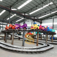 Manèges de parc d'attractions, mini-attractions amusantes, manèges pour enfants, voitures sur rail