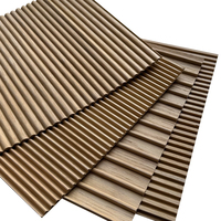 Panneaux muraux rainurés en bois massif de chêne et de noyer, design moderne super flexible, aspect naturel