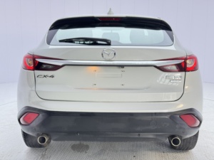 <span class=keywords><strong>Mazda</strong></span> CX-4 2018 Usado, 2.0L 2WD Skyactiv Versión Dinámica, Volante a la Izquierda, SUV Crossover de Gasolina, Auto de <span class=keywords><strong>Segunda</strong></span> <span class=keywords><strong>Mano</strong></span> para Exportación - Product Image 4