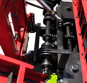 Nouvelle moissonneuse-batteuse à maïs à quatre roues et à deux rangs avec fonction de récolte des tiges et des épis - Product Image 6