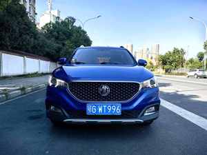 Guazi <span class=keywords><strong>MG</strong></span> <span class=keywords><strong>ZS</strong></span> Édition Luxe 2017 Automatique <span class=keywords><strong>Essence</strong></span> 1.5 SUV d'<span class=keywords><strong>occasion</strong></span> bien entretenue Traction avant 5 places Volant à gauche Cuir foncé - Product Image 2