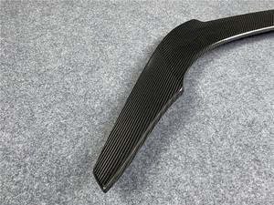 Aileron <span class=keywords><strong>de</strong></span> coffre arrière en fibre <span class=keywords><strong>de</strong></span> carbone brillante style V sans perçage pour Toyota Supra A90 2019 et plus Spoiler aérodynamique - Product Image 3