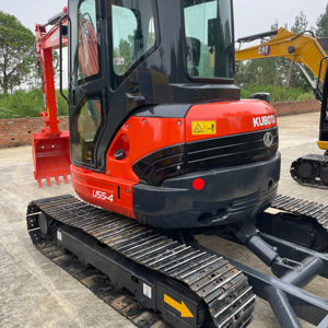 รถขุดมือสอง Kubota U55 ขนาด 5.5 ตัน นำเข้าจากญี่ปุ่น พร้อมใบรับรอง CE รถขุดขนาดเล็กแบบตีนตะขาบ Kubota U55 พร้อม Quick Coupler - Product Image 1