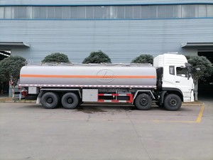 Camión de Gasolina para Aviación Duradero y Confiable en Venta, Camión de Transporte de Gas Natural de 30m³-38m³ en Venta, Camión Cisterna de Petróleo en Stock - Product Image 4