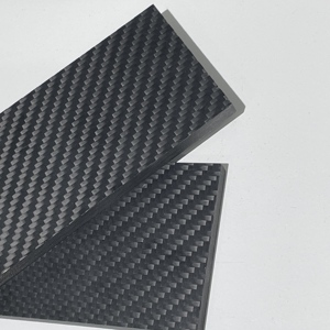 Placa de Fibra de Carbono 3k, Patrón a Cuadros Negro y Gris, Material Ligero de Alta Resistencia - Product Image 6