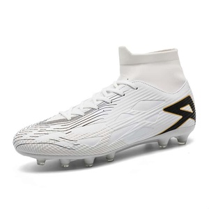 Chaussures de football de haute qualité pour jeunes étudiants, design tendance, semelle intérieure confortable en caoutchouc et mesh pour les sports d'extérieur en automne - Product Image 2