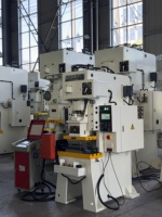 Presse à poinçonner pneumatique à cadre en C 25T pour le perçage et le pliage de pièces métalliques