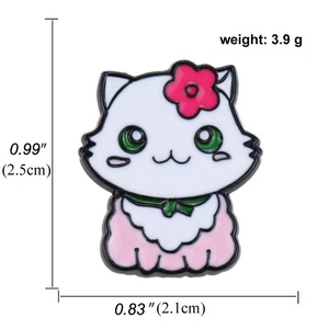 Al por mayor: Broches de metal esmaltados de gato japonés creativo y lindo, accesorios para estuche de lápices, pin de solapa de dibujos animados con diseño de gatito floral y animal - Product Image 4
