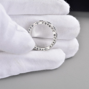 <span class=keywords><strong>Anello</strong></span> Trendy <span class=keywords><strong>con</strong></span> <span class=keywords><strong>Croce</strong></span> Traforata da 6mm in Stile Vintage per Uomo e Donna - Product Image 6