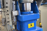 Presse hydraulique RAYMAX pour briques réfractaires à bon prix