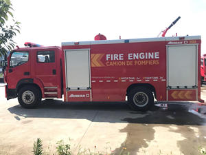 Camion de pompiers diesel 4x2 neuf avec pompe à eau haute pression et pompe à mousse pour la lutte contre les incendies, destiné aux brigades municipales - Product Image 3
