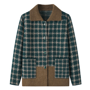 Offres Spéciales femmes plaid Jacquard chaud vêtements quotidiens manteau à manches longues vieille dame Cardigan <span class=keywords><strong>pull</strong></span> pour femmes <span class=keywords><strong>pull</strong></span> avec revers - Product Image 1