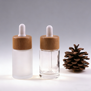 Offre Spéciale – Flacon compte-gouttes cosmétique en verre ambré dépoli de 30 ml avec bouchon en bois, idéal pour huiles essentielles et sérums - Product Image 3