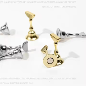 Support pour ongles Base diamantée Argile Affichage Pratique Rack Ongles Accessoires Manucure Accoudoir Affichage Pratique Stand Nail Tools - Product Image 6