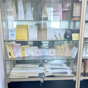 Bolsa de Papel Kraft Impresa Personalizada, de Grado Alimenticio, Reciclable, para Envasar Chocolate, Galletas y Dulces, Reutilizable y Resistente a la Grasa, para Pasteles - Product Image 6