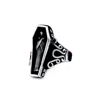 Anillos de Dedo de Acero Inoxidable Delicados al por Mayor, Anillos de Sello Retro con Diseño de Ataúd de Vampiro para Hombre - Product Image 3