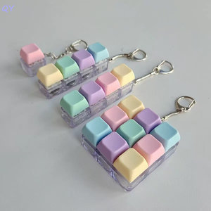 QY coloré Keycap porte-clés décompression clic bouton jouet sensoriel soulagement du Stress pendentif sac à dos ornement - Product Image 6
