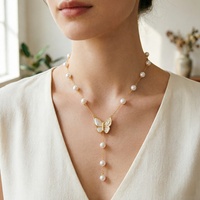 Collier à pampilles en chaîne à maillons plaqué or avec perles blanches de qualité supérieure, design haut de gamme pour femme, cadeau OEM, tendance ITA