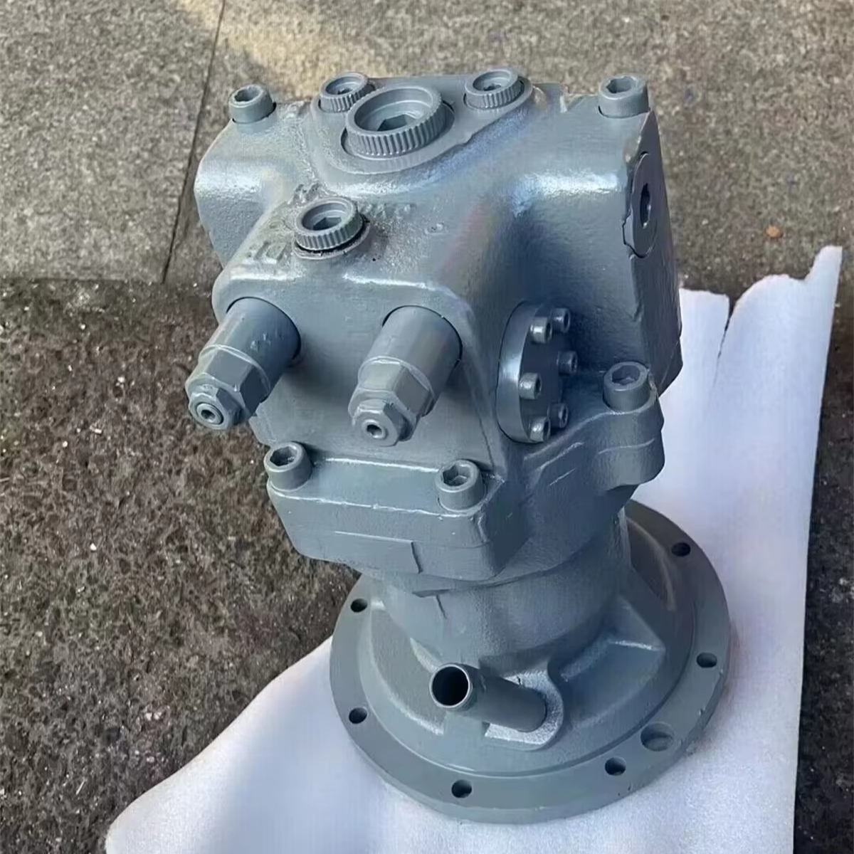 Hitachi ZX70 Swing Motors - High Performance & Reliability