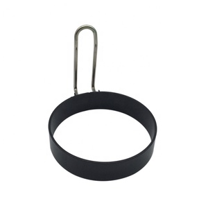 Offre Spéciale Moule à œufs en métal écologique Anneaux de crêpes antiadhésifs Certification LFGB Couleur noire Logo personnalisé pour des œufs parfaits - Product Image 2