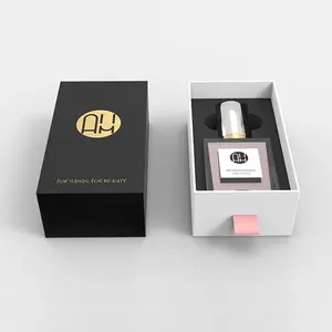 Boîte d'emballage en papier cadeau avec insertion de luxe feuille d'or estampage noir mat en carton rigide parfum ensemble de soins de la peau cosmétique