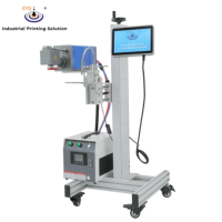 Machine de marquage laser UV volante 355nm 5W, vitesse 189m/min, imprimante laser UV en ligne pour le codage de date et de lot sur plastique, PVC, tuyaux et câbles