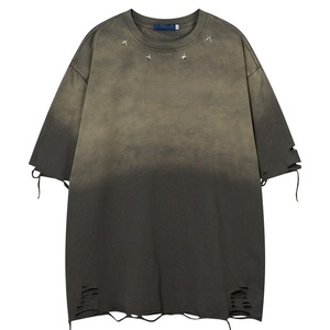 เสื้อยืดคอตตอนทรงโอเวอร์ไซส์สำหรับผู้ชาย ผ้าถักเนื้อหนา ซักย้อมสีแบบแอซิดวอช พิมพ์ลายเสือดาว ซิลค์สกรีน หลายสี ล้างสีแบบหลายขั้นตอน - Product Image 2
