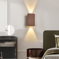 Applique Murale LED Nordique Moderne en Fer Blanc Chaud/Noir – Luminaire Mural pour Chambre, Chevet, Escalier, Couloir, Salon, Télévision