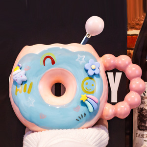 Kreatif Novelty Donat Mug Lucu 3d Donat Cangkir Keramik Cangkir Kopi dengan Sendok Dalam Kotak Hadiah untuk Anak-anak - Product Image 1
