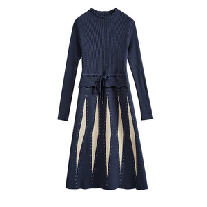 เดรสไหมพรมทรงเอไลน์ยาวระดับเข่า แต่งเข็มขัดลายเรขาคณิต สำหรับฤดูใบไม้ร่วง  บริการ OEM ไนลอน - Product Image 1