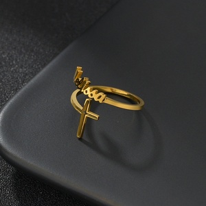 Anillo Cruzado de Acero Inoxidable con Letra Inicial, Ajustable, Unisex, Joyería Religiosa de Moda para Uso Diario - Product Image 1