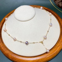 Collier pendentif réglable en acier inoxydable plaqué or avec perle ronde d'eau douce de 8-9 mm et chaîne torsadée de type Singapour