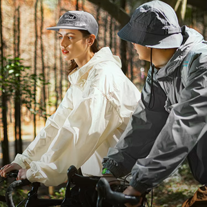 Vêtements de protection solaire UPF 50+ personnalisés, 100% polyester, séchage rapide, fabricant en gros de vestes, vêtements de protection solaire à manches longues pour l'extérieur - Product Image 2