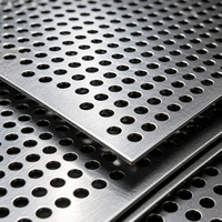Planche de chantier perforée en acier inoxydable pour échafaudage, plateforme antidérapante industrielle pour projets de construction à Dubaï