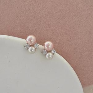 Boucles d'oreilles exquises en argent pur S925 avec zircon français et double perle, tendance, polyvalentes, style féerique haut de gamme pour cadeau - Product Image 4