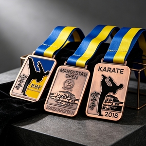 Medallas de Taekwondo y Judo Personalizadas por el Fabricante, Diseño en Relieve para Competencia Escolar, Trofeo Deportivo Ecológico - Product Image 3