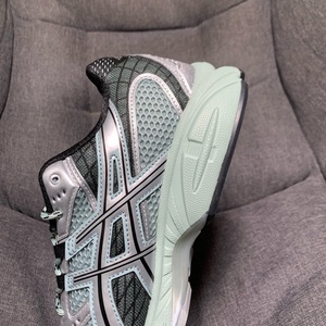 As Inspired – baskets de course légères et respirantes pour hommes, design rétro Nimbus, taille 36-45.5 - Product Image 6