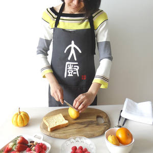 ผ้ากันเปื้อนครัวโกลเด้นควีนสำหรับผู้ใหญ่ สีเทาล้วน ผ้ากันเปื้อนทำอาหาร ซักเครื่องได้ ใช้สำหรับเชฟที่บ้าน - Product Image 3