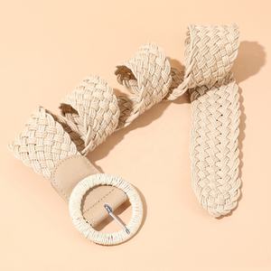 Женский плетеный пояс с круглой пряжкой - Product Image 4