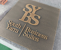 Plaque en laiton massif épaisse et résistante avec lettres 3D en relief, logo personnalisé, enseigne murale en métal pour entreprise, société, bureau