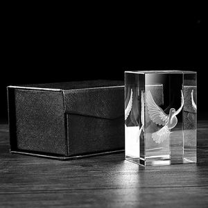 Parlayan yüksek kalite özelleştirilmiş 2D / 3D lazer gravür kristal küp fotoğraf çerçevesi lazer düğün yıldönümü - Product Image 4